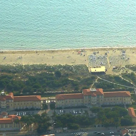 Duenenresidenz Regina Elena Am * קלאמברונה